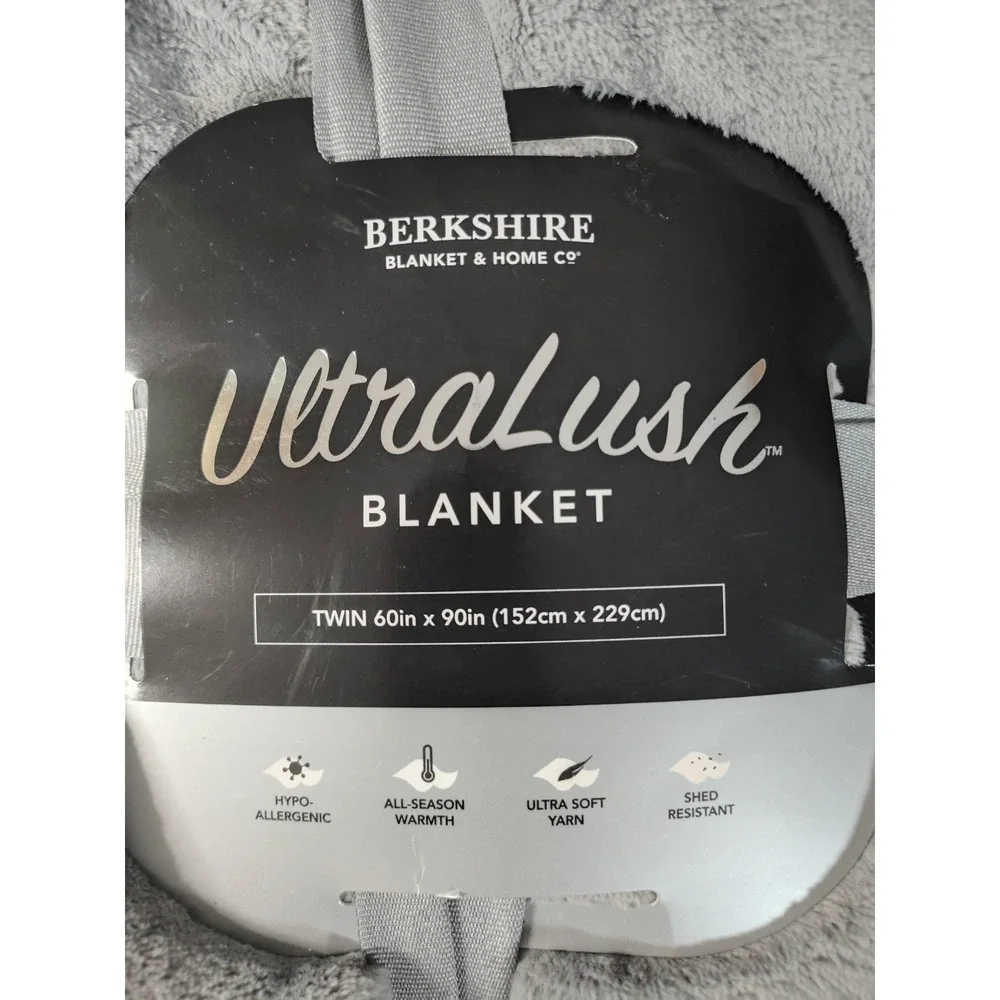 Berkshire Blanket & Home Ultralush Twin Blanket